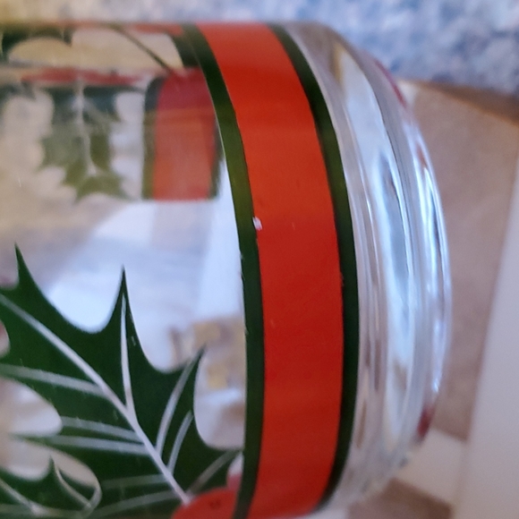 3/$25๐ Vintage Libbey Holly & Ribbon Glass Mugs ๐ - Picture 5 of 6